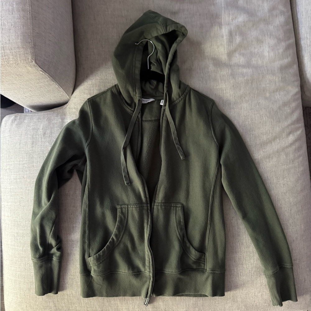 Peloton Green Hoodie with Zipper. Medium